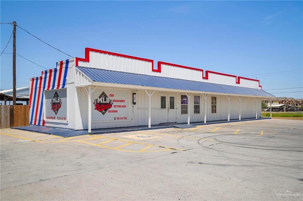 Commercial home at 608 Tom Gill Road, Penitas, Texas