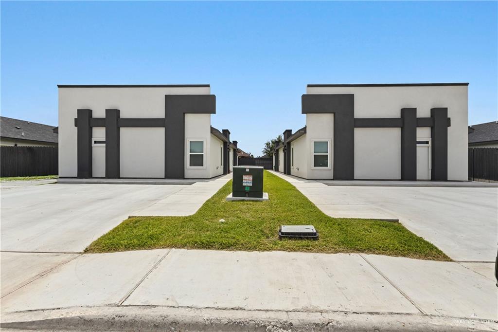 Multi-family home at 1612 Clinton Street, Harlingen, Texas