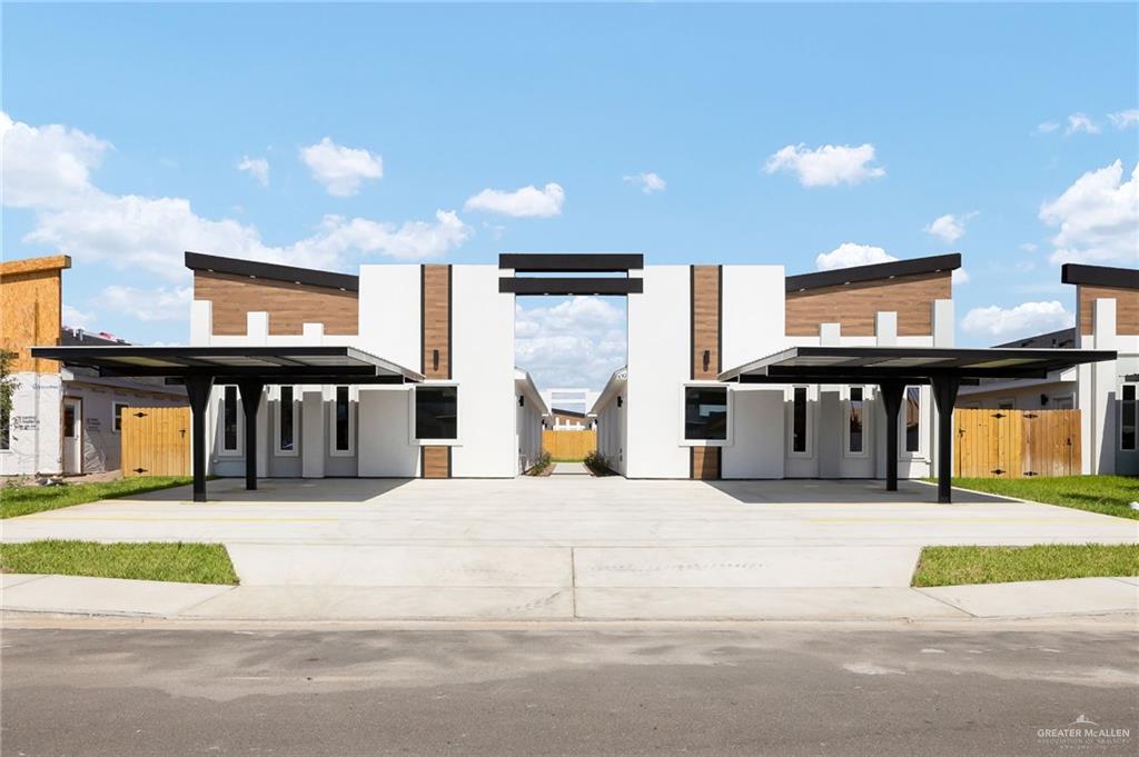 Multi-family home at 609 Onyx Avenue, Edinburg, Texas