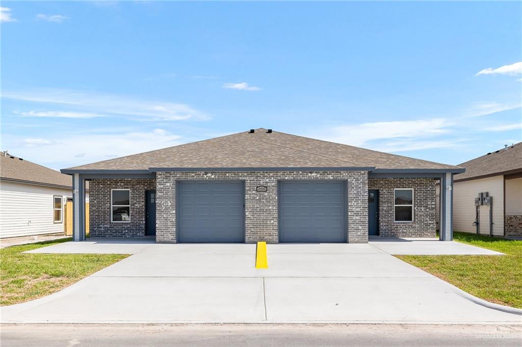 Multi-family home at 2422 Valley Circle, La Feria, Texas