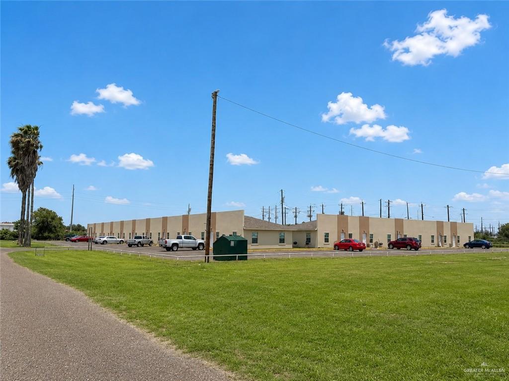 Multi-family home at 221 Mile 1 ¼ N Drive, Palmview, Texas
