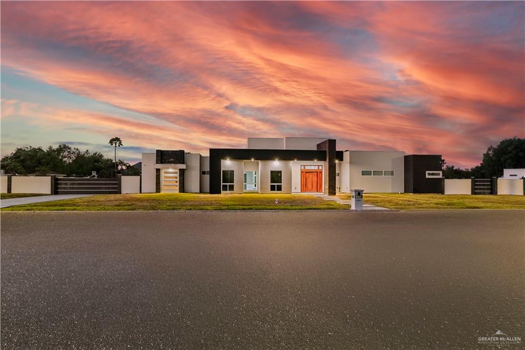 Single Family home at 2321 Martha's Lane, Mission, Texas