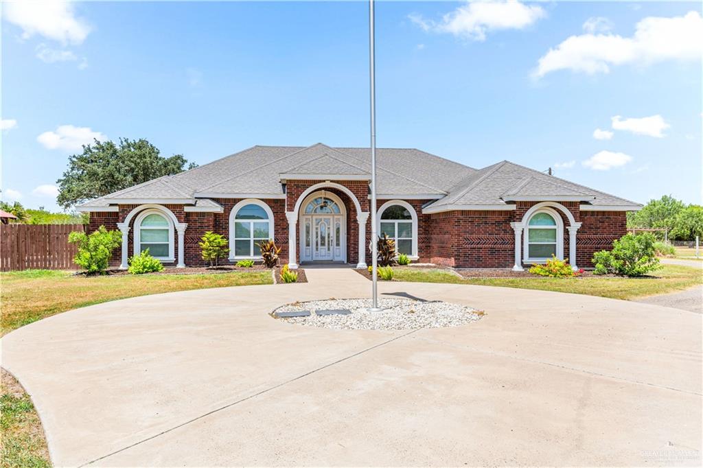 Single Family home at 307 Cactus Lane, Edinburg, Texas
