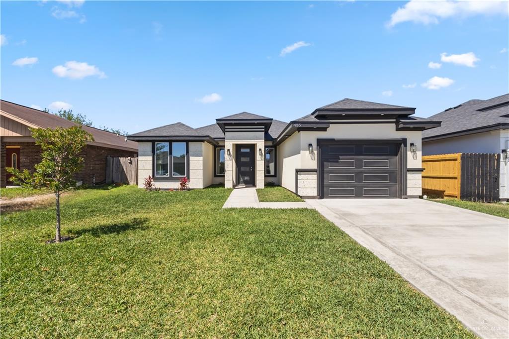 Single Family home at 435 Serg Loop, Alamo, Texas