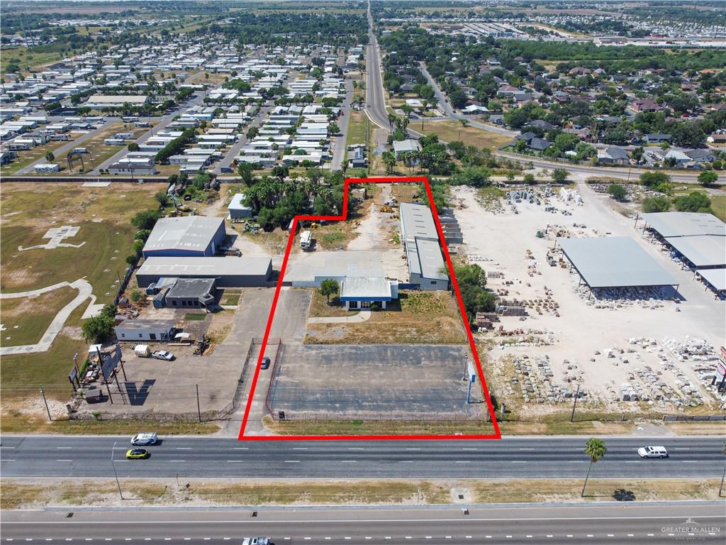 Commercial home at 927 Expressway 83, Donna, Texas