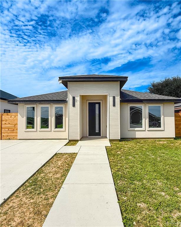 Single Family home at 921 Annabelle Street, Elsa, Texas