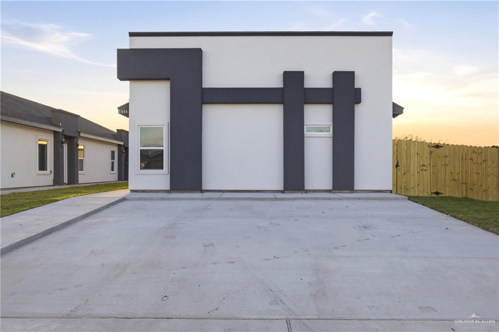 Multi-family home at 1600 Clinton Street, Harlingen, Texas
