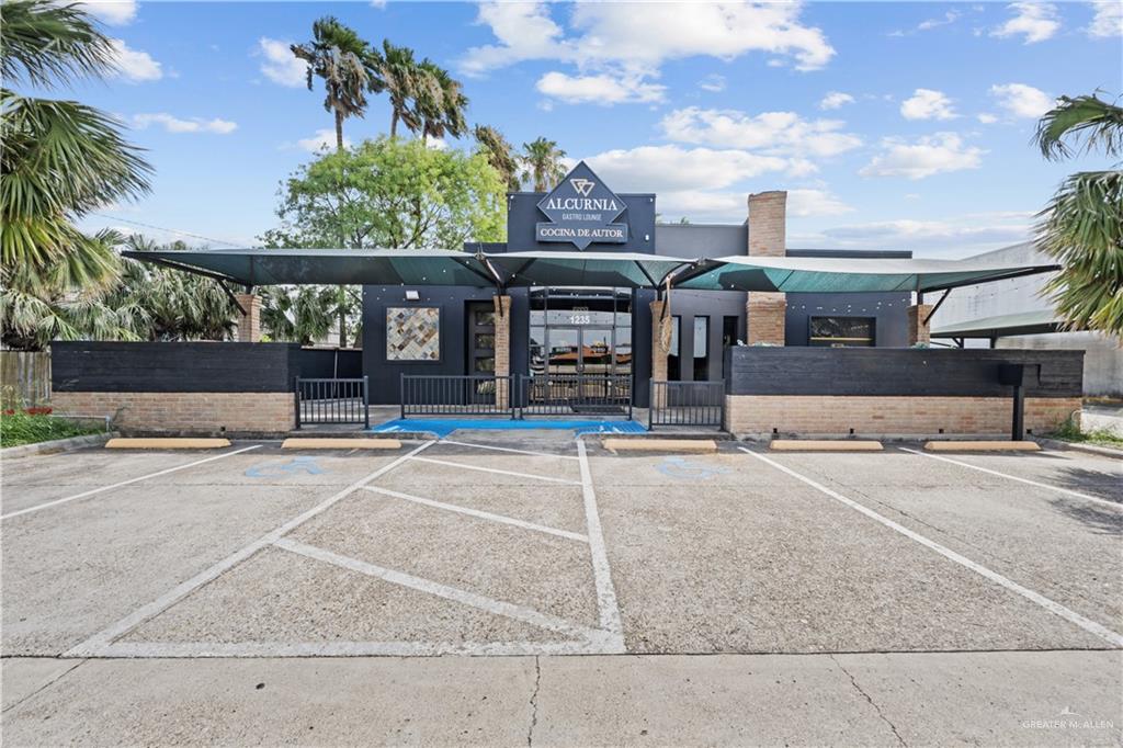 Commercial home at 1235 Expressway 77, Brownsville, Texas
