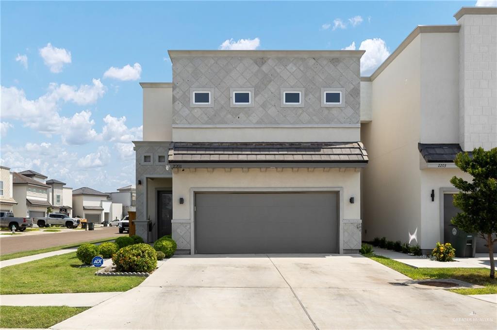 Townhome home at 2201 Dorado Drive, Mission, Texas