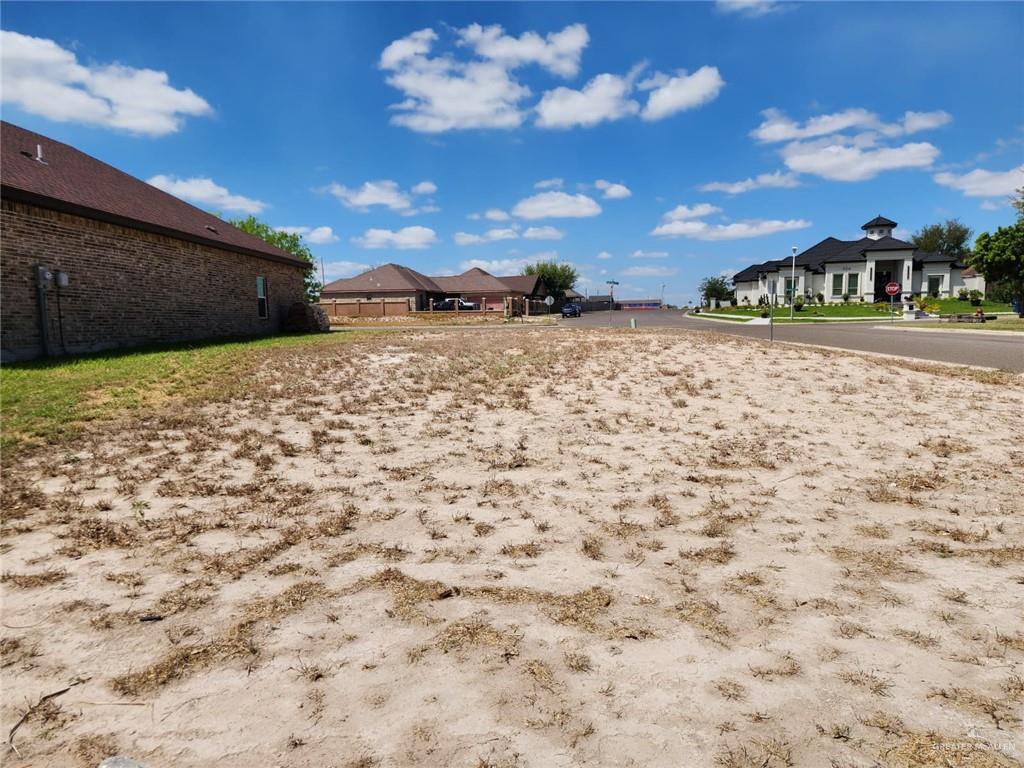 Land home at 504 Kika De La Garza Boulevard, La Joya, Texas