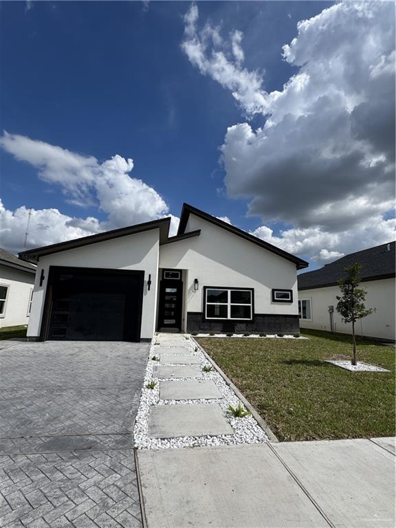 Single Family home at 5812 Rayo Del Sol Street, Edinburg, Texas