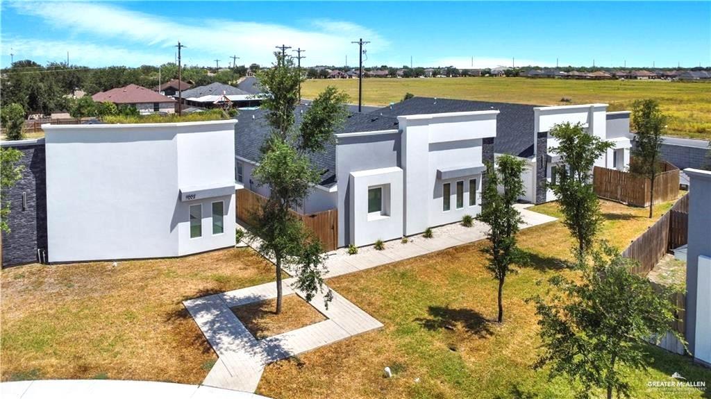Multi-family home at 11002 33rd Lane, McAllen, Texas
