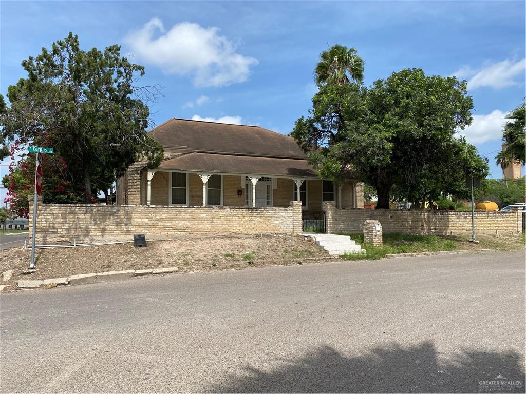 Commercial home at 200 Corpus Street, Rio Grande City, Texas