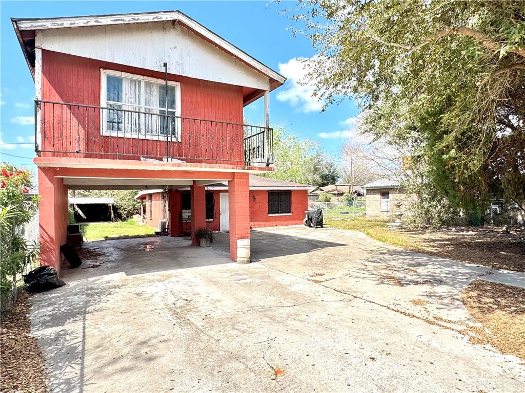 Single Family home at 3005 Kalhua Street, Weslaco, Texas