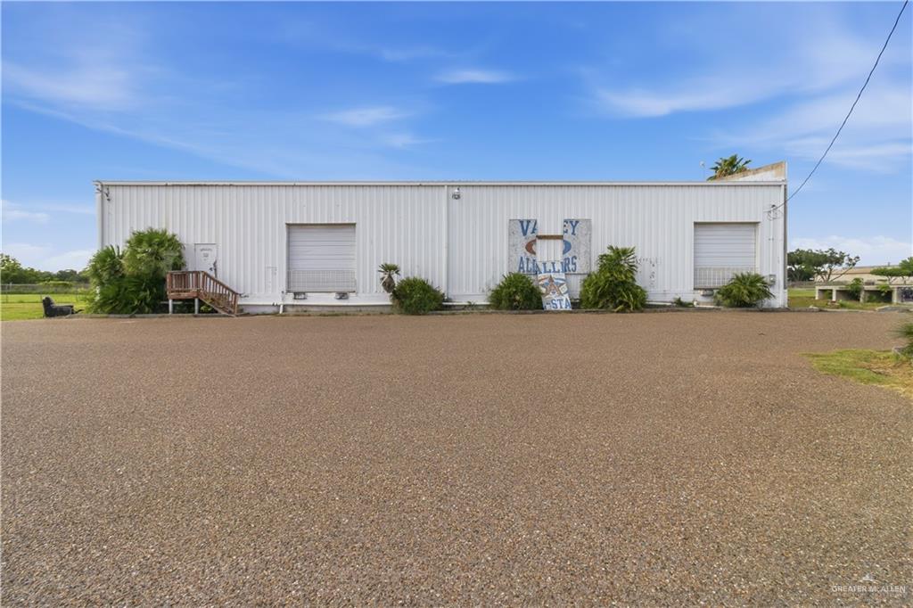 Commercial home at 422 Utah Avenue, Weslaco, Texas