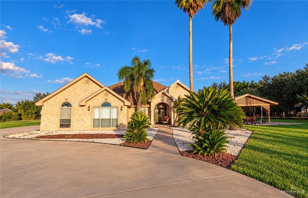 Single Family home at 4704 Mile 4 1/2 West, Weslaco, Texas