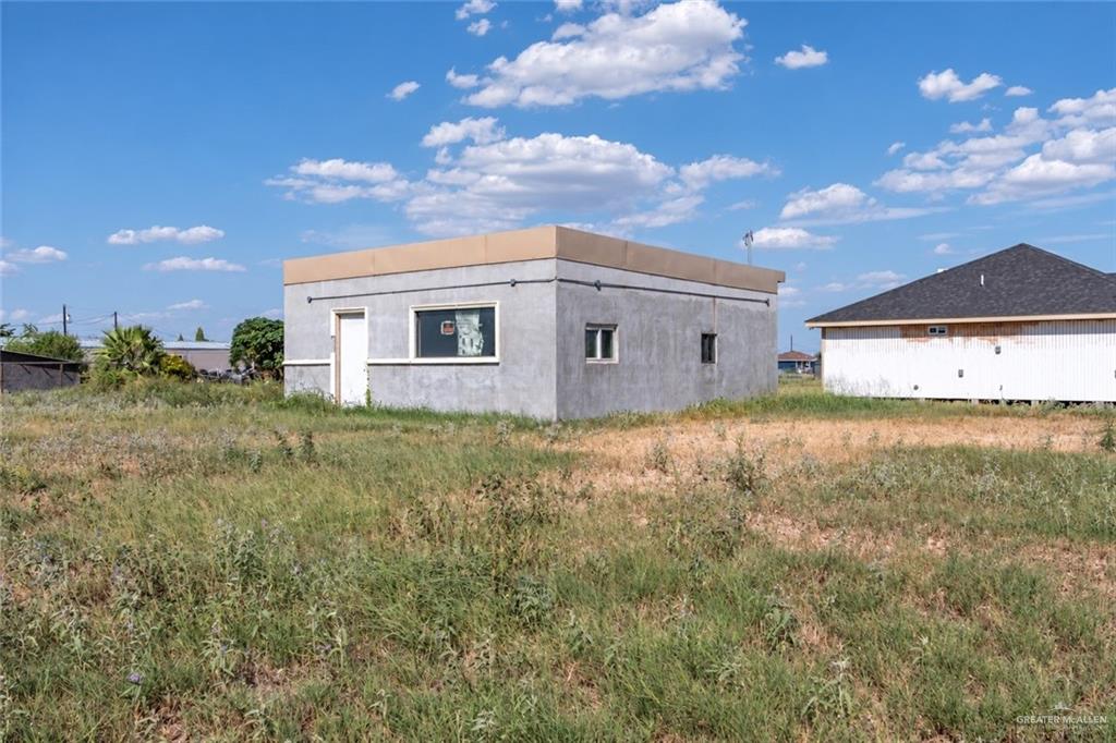 Commercial home at 14108 Blue Star Lane, Edinburg, Texas