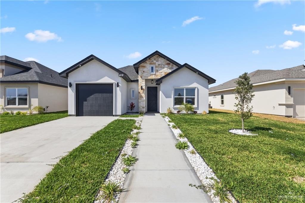 Single Family home at 419 Serg Loop, Alamo, Texas