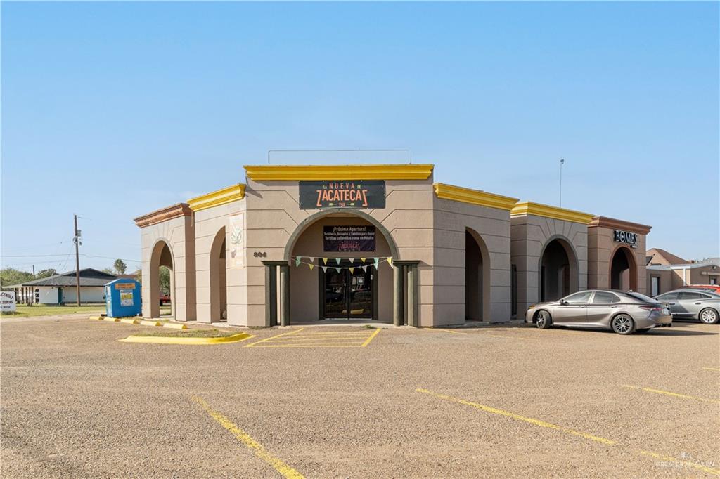 Commercial home at 804 Veterans Boulevard, Palmview, Texas