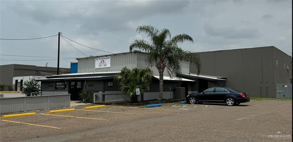 Commercial home at 422 L Street, Harlingen, Texas