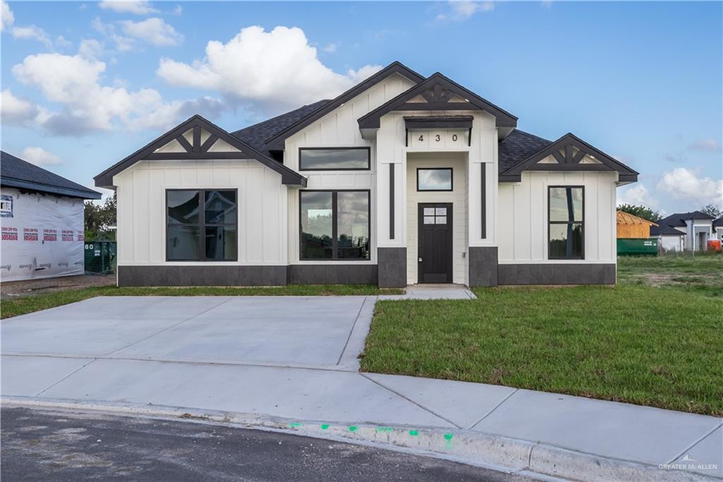 Single Family home at 430 Bay Road, Donna, Texas