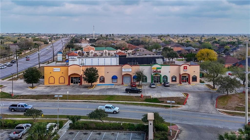 Commercial home at 800 Alton Gloor Boulevard, Brownsville, Texas