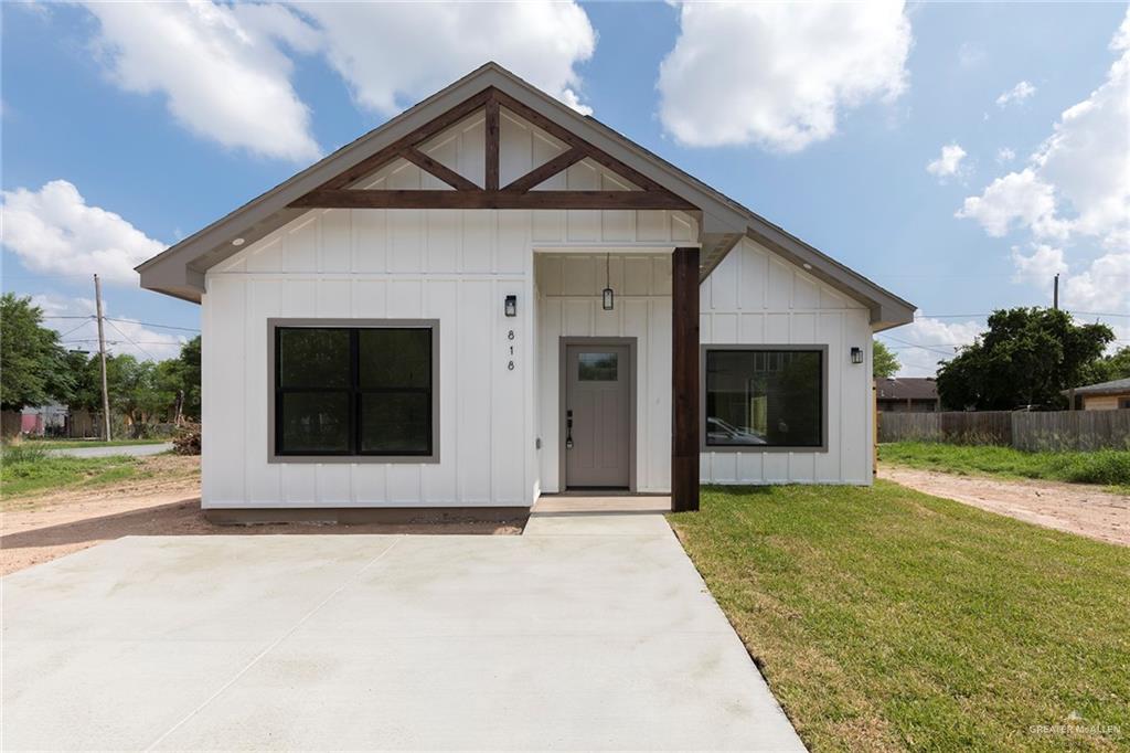 Single Family home at 818 Chapa Avenue, Pharr, Texas