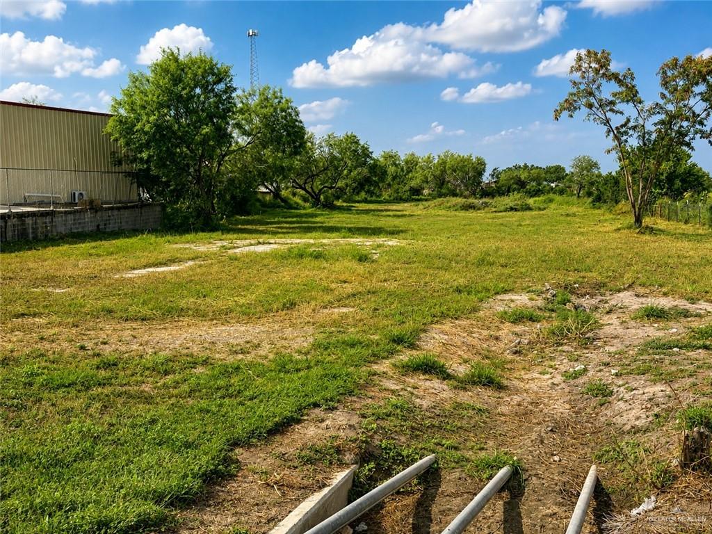 Land home at 667 Expressway 83, Sullivan City, Texas