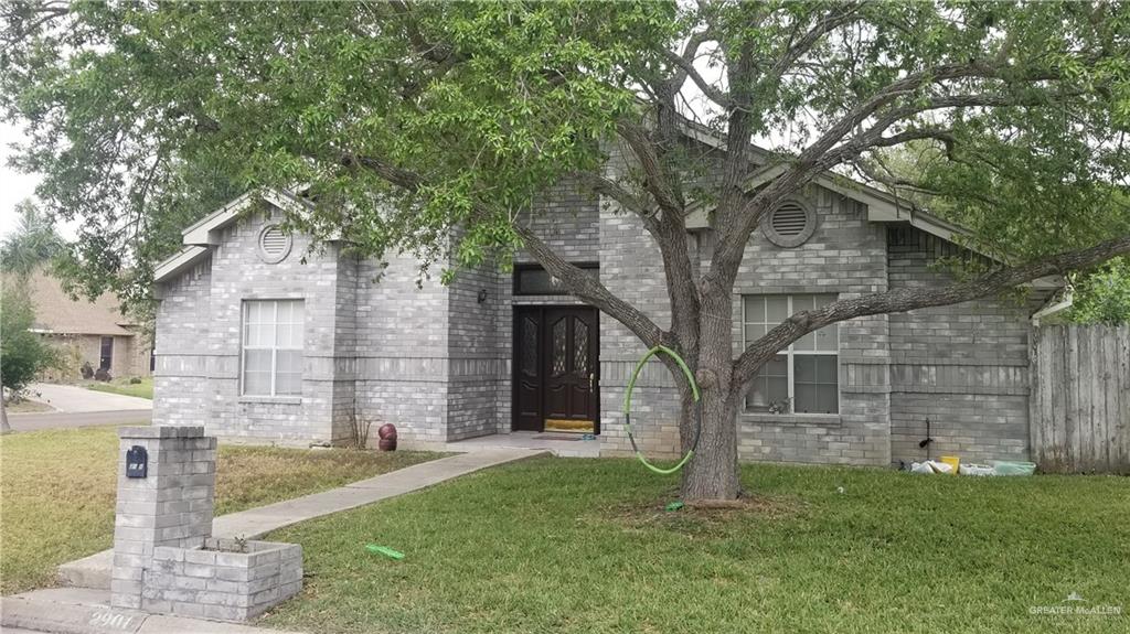 Single Family home at 2901 Lakewood Court, Harlingen, Texas