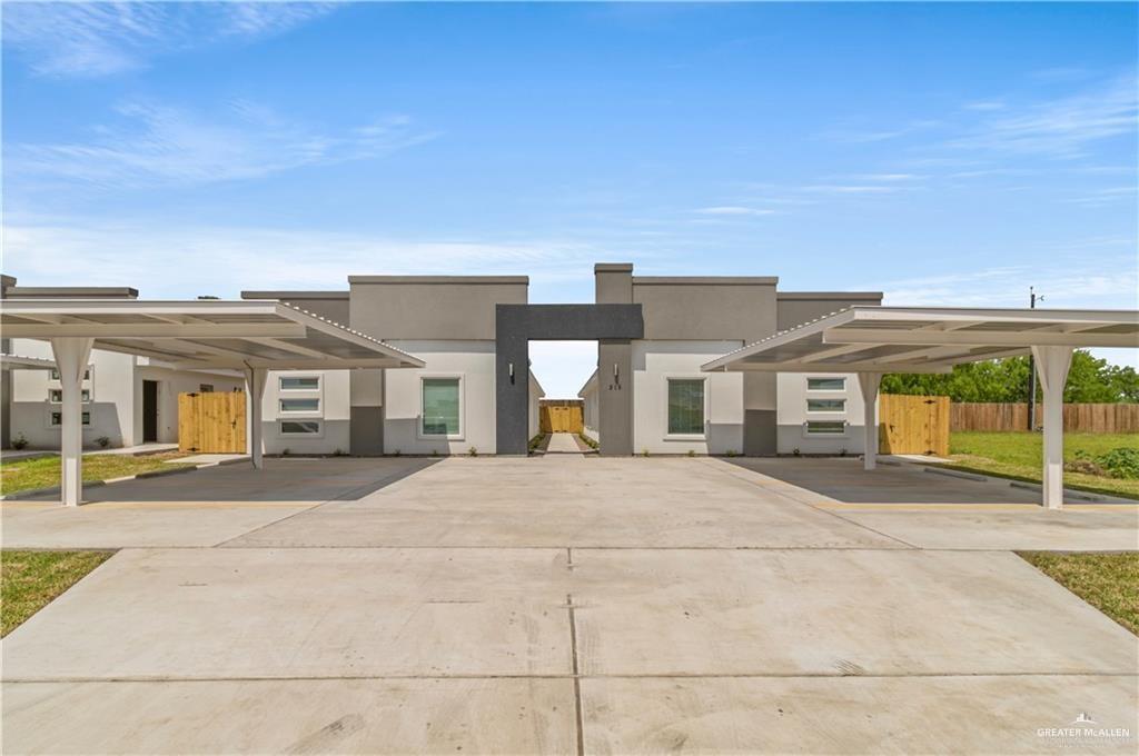 Multi-family home at 215 Diamond Avenue, Mission, Texas