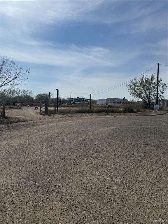 Land home at 816 El Toro Road, Sullivan City, Texas