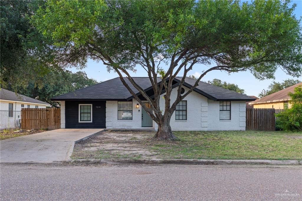 Single Family home at 104 Aldrin Street, Donna, Texas