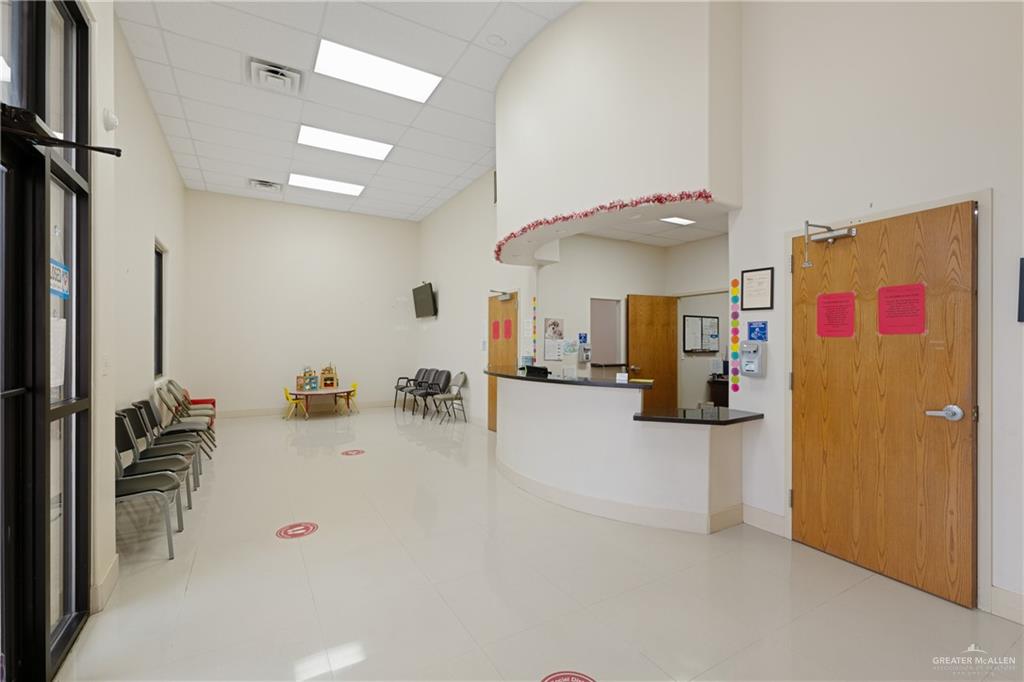 Commercial home at 702 Expressway 83 Highway #A6, Donna, Texas