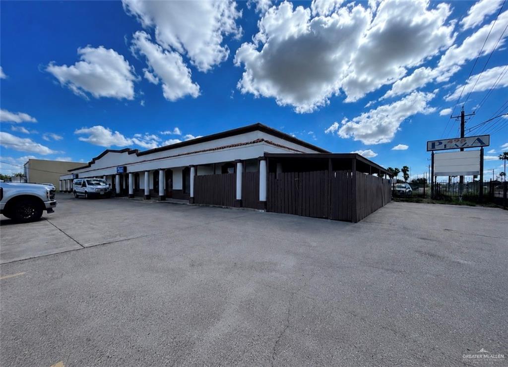 Commercial home at 205 Veterans Boulevard, Palmview, Texas