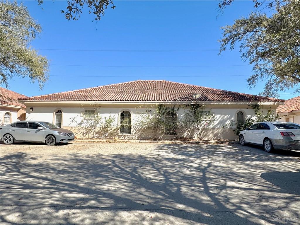 Multi-family home at 602 Buena Vista Drive, Weslaco, Texas
