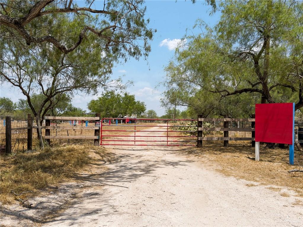 Land home at 21480 El Rucio Road, Edinburg, Texas