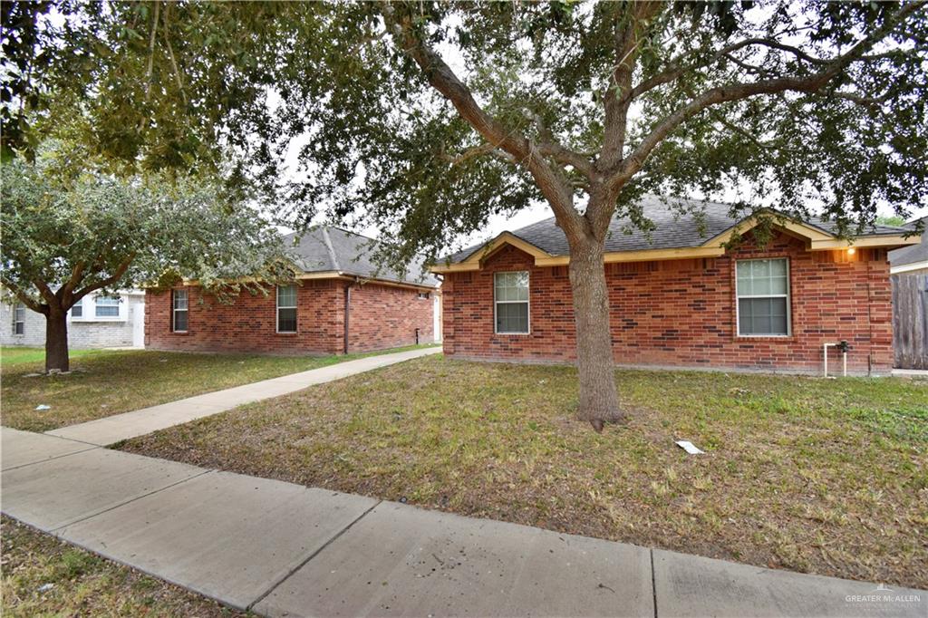 Multi-family home at 1607 Portales Drive, Edinburg, Texas